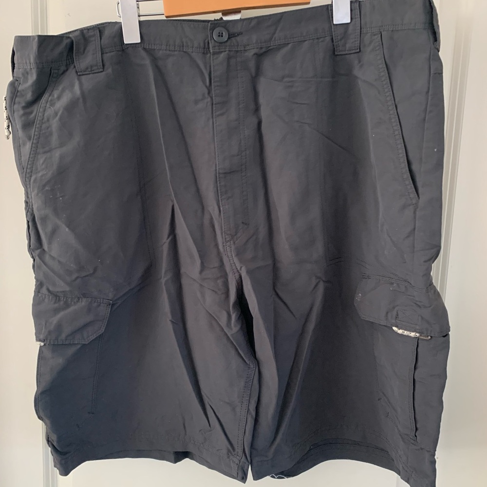 6/$20 Wrangler Men's Dark Grey Cargo Shorts